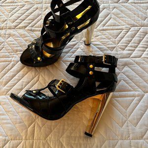 Vince Camuta black patent Paloma heels